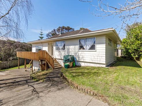 53 Lynn Road, Bayview