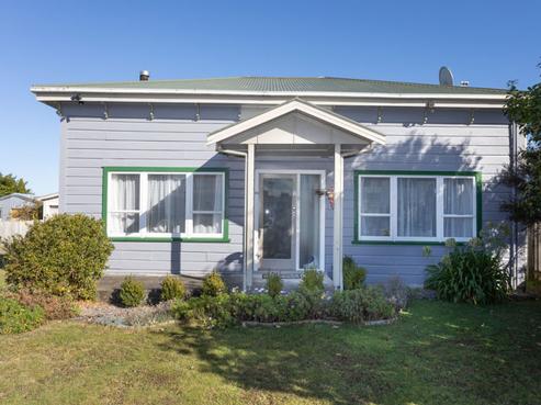 66 Allardice Street, Dannevirke