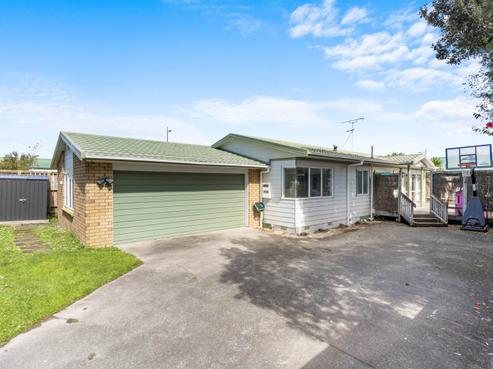 538 Don Buck Road, Massey