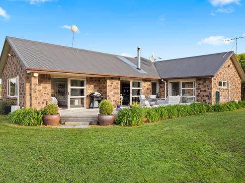 69 Te Ahu Road, Pukekawa