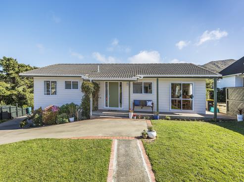 22 John Witton Drive, Crofton Downs