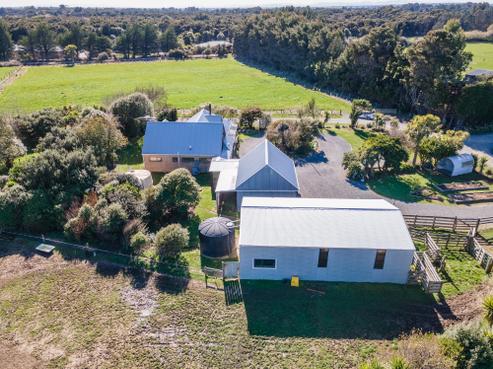 242 Oreti Road, Otatara