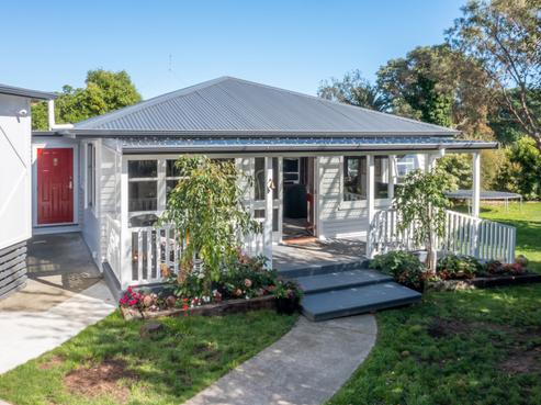 122 Ruapehu Street, Paraparaumu