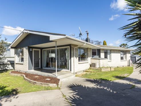 137 Riverbend Road, Onekawa