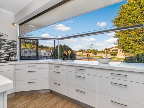 8 Melia Place, Stanmore Bay