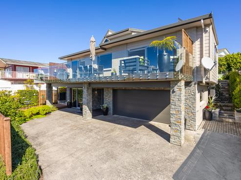 11 Little Barrier Avenue, Manly