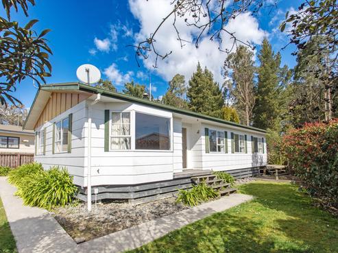 21 Holt Place, Waipukurau and Surrounds