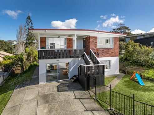 27 Rimu Road, Stanmore Bay