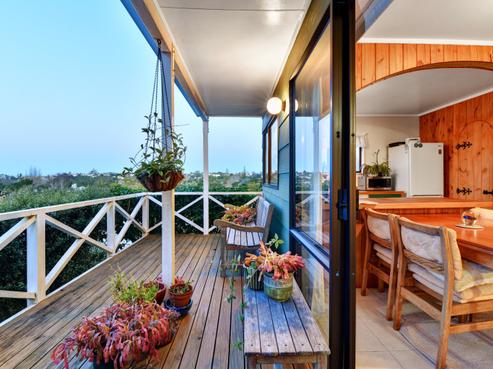 12B Polkinghorne Drive, Manly