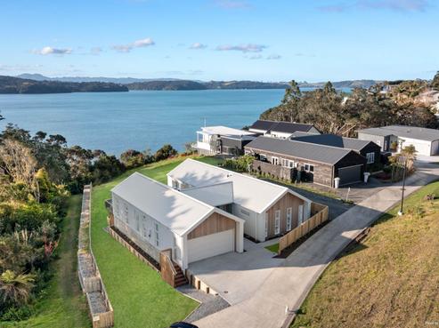 1 Wendy Hood Way, Snells Beach