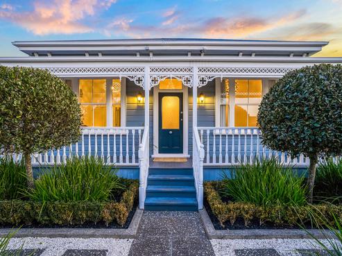 84 Burnley Terrace, Sandringham