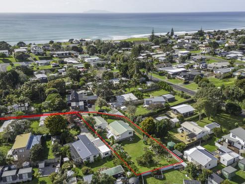 11 Marlin Place, Whiritoa