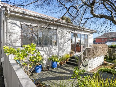 74A Beauchamp Street, Karori