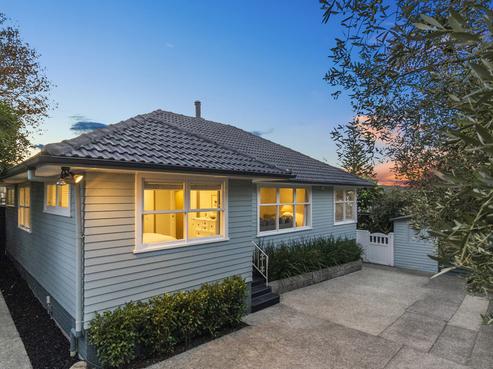 1/54 Fairclough Road, Beach Haven