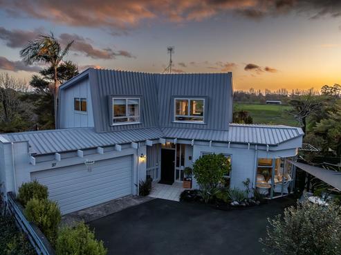 37 Balfour Crescent, Riverlea