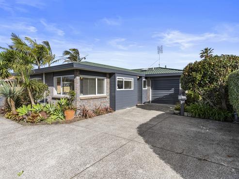 32B Lakeside Drive, Orewa