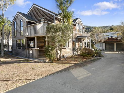 34 Field Street, Silverstream