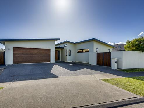 11 Pania Place, Poraiti
