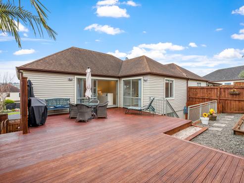 231 Alec Craig Way, Gulf Harbour