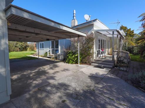 14 Charles Road, Hannahs Bay