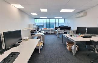 Modern Office, 56sqm - Highgate