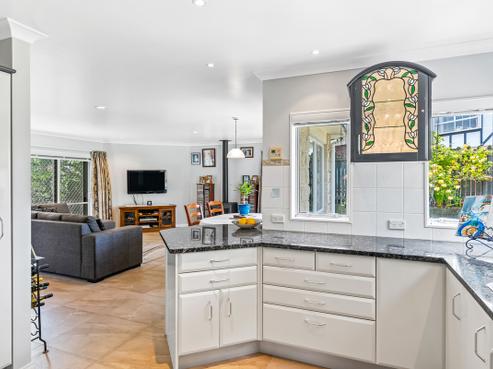 8 Tudor Court, Paraparaumu Beach