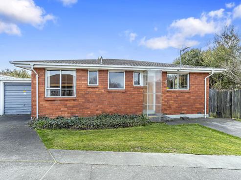 2/8C Heaphy Place, Casebrook