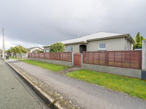26 Tramway Road, Strathern