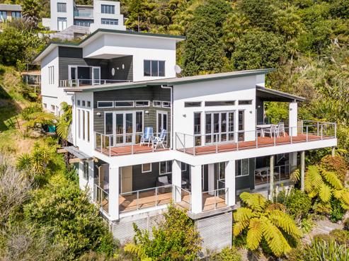2 Fantail Terrace, Tairua