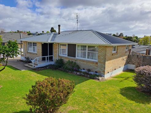 123 Sutherland Road, Brookfield