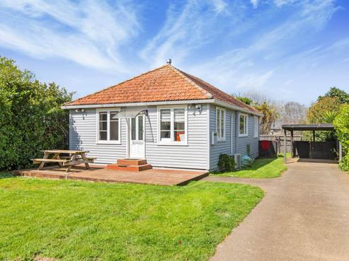 4 Holland Street, Pukekohe