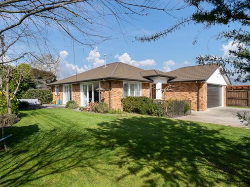 10A Christy Brown Place, Leamington