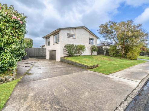 37 Montrose Street, Gladstone