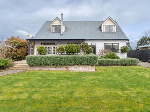 41 Dejoux Road, Winton