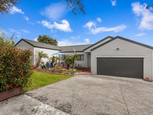 52 Hewlett Road, Massey