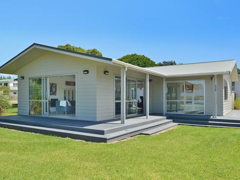 132 Blue Pacific Parade, Riversdale Beach