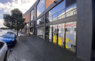 Prime Parnell retail opportunity available now!