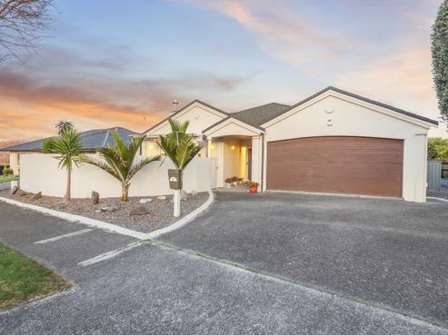 12 Avion Terrace, Raumati Beach