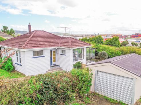 201 Barrow Street, Bluff