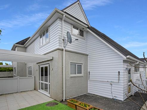 30 Hatfield Place, Albany Heights