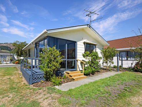 9 Conifer Court, Richmond
