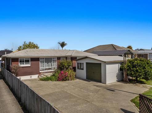 21 Pohutu Street, Whakatane