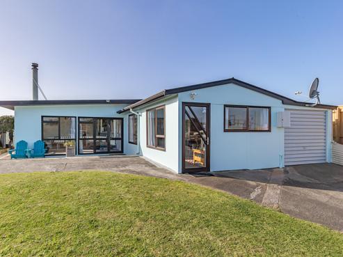 15 Mack Street, Foxton Beach