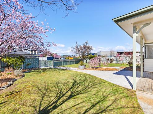 10 Albert Drive, Clyde