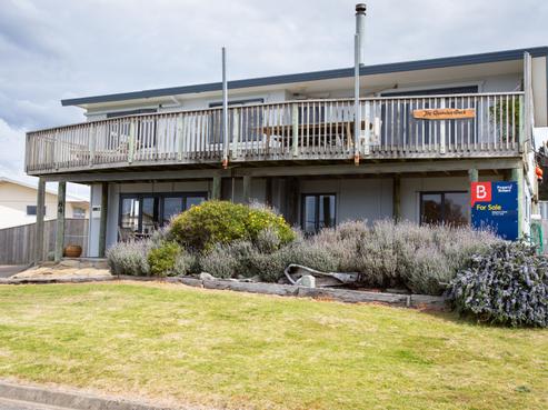 84 Akitio Esplanade, Pongaroa