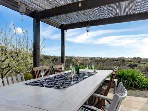 203 Westdale Road, Redwood Valley