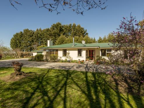 2045 Old West Coast Road, Kirwee