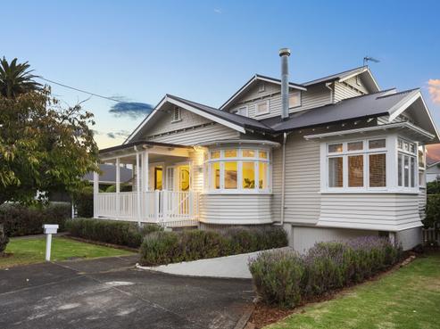 26 Jubilee Avenue, Devonport