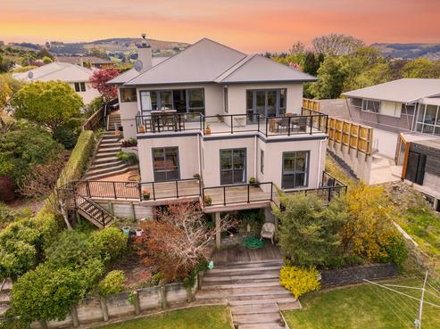 55 Rockside Road, Glenleith