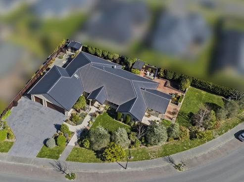 204 Southfield Drive, Lincoln